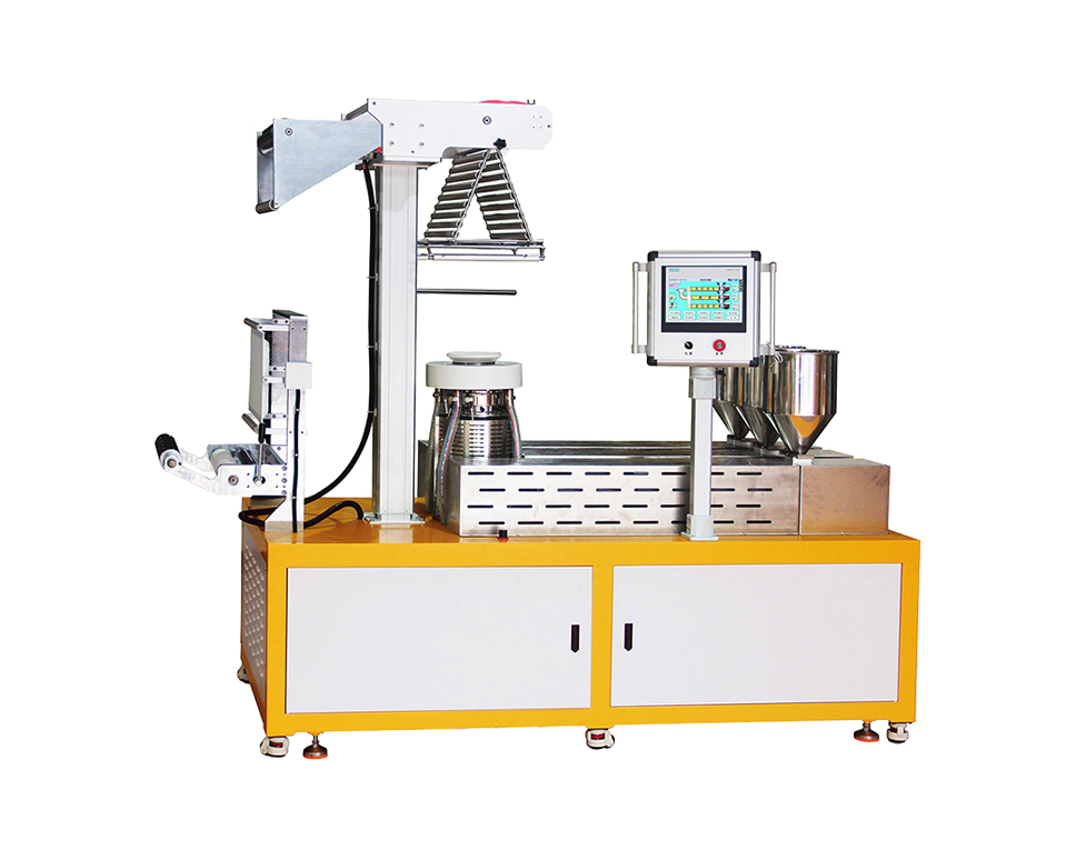 XH-430B-3 三层共挤吹膜机