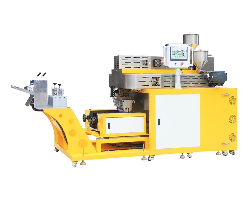 XH-432-3多层共挤流延机