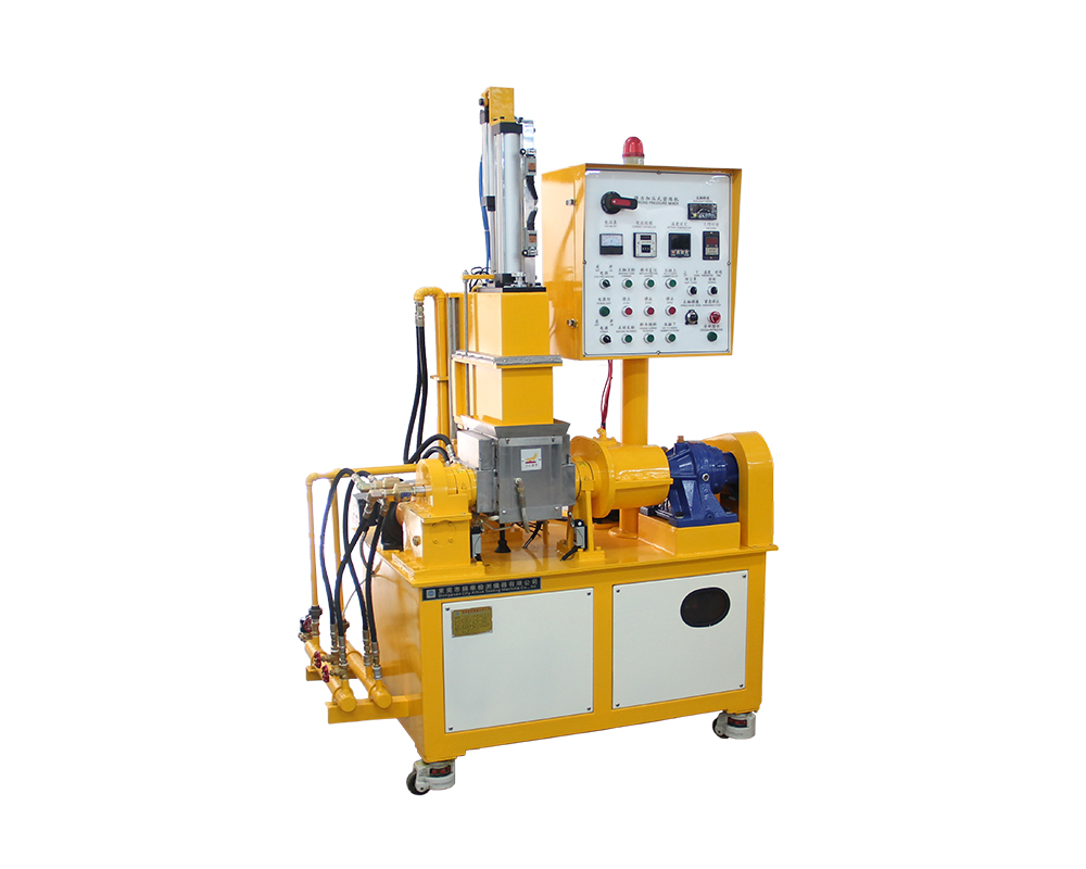 XH-420-3L密闭式炼胶机